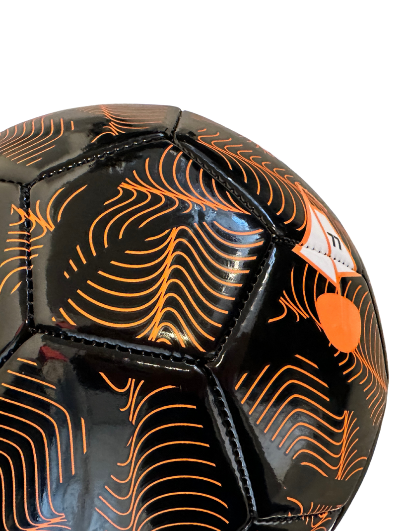 Bal zwart-oranje FC Volendam